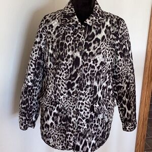 CHICOS gray and black animal print quilted jacket with snap front closure